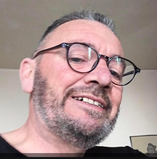 Demian - Chevannes - Loiret | Rencontre gay