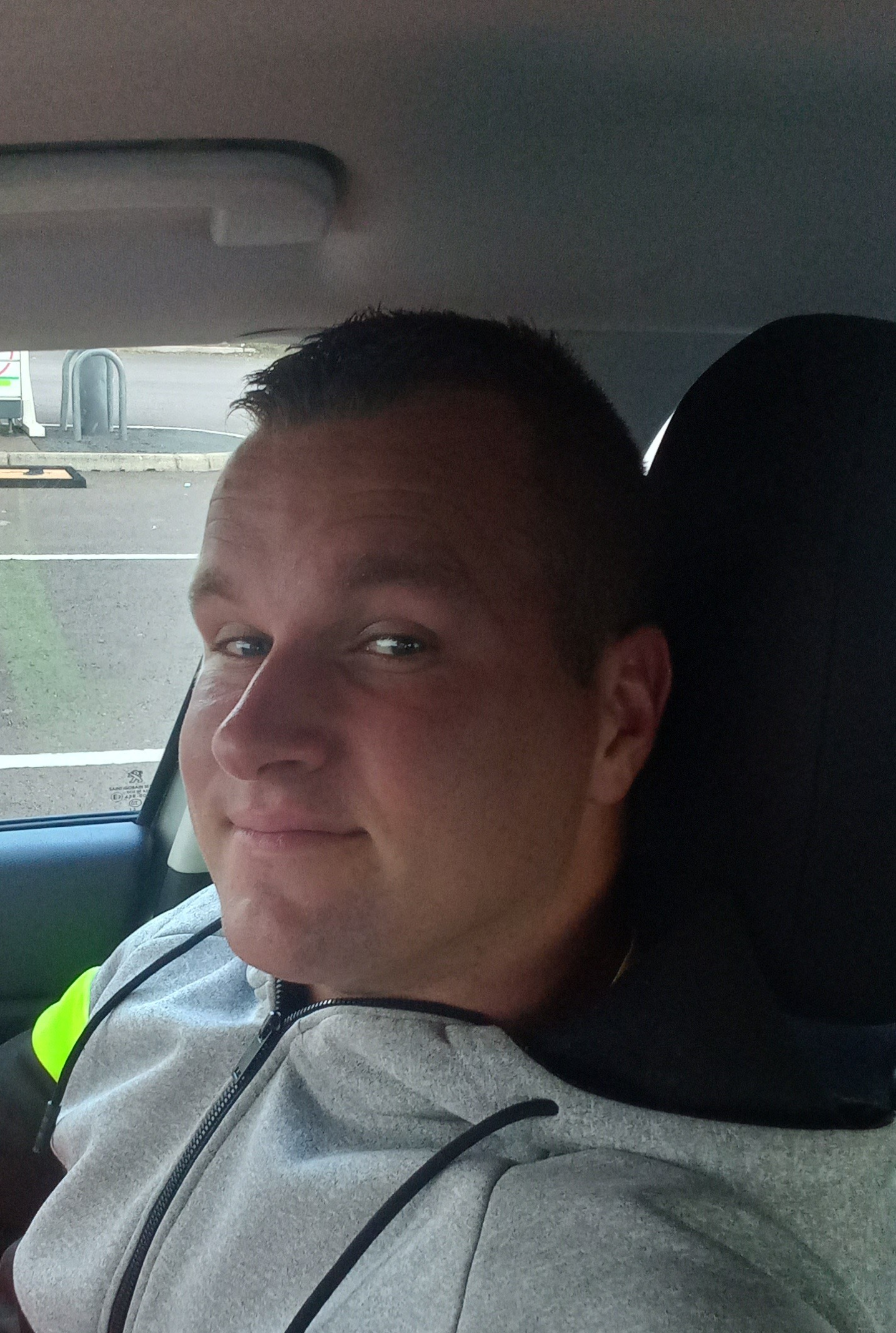 Gustin - Truyes - Indre-et-Loire | Rencontre gay