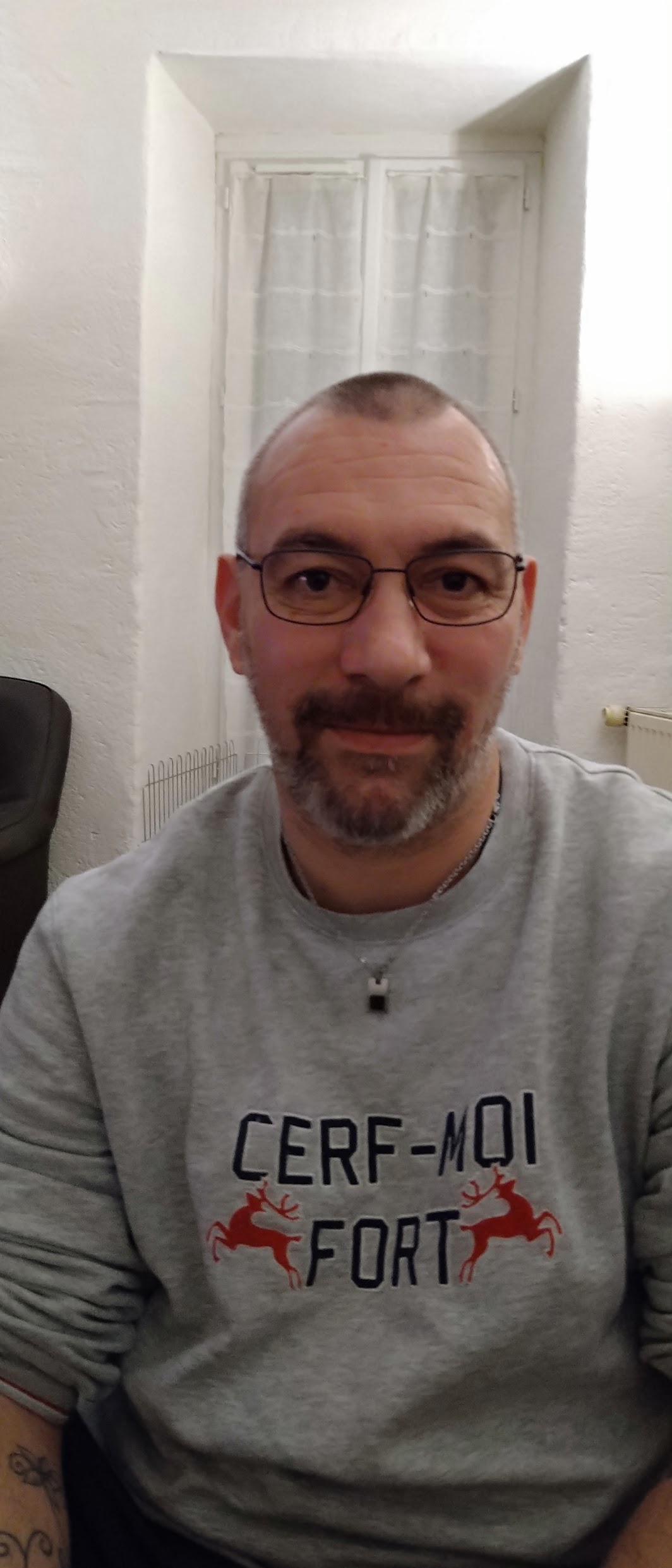 Jivan - Ainay-le-Vieil - Cher | Rencontre gay