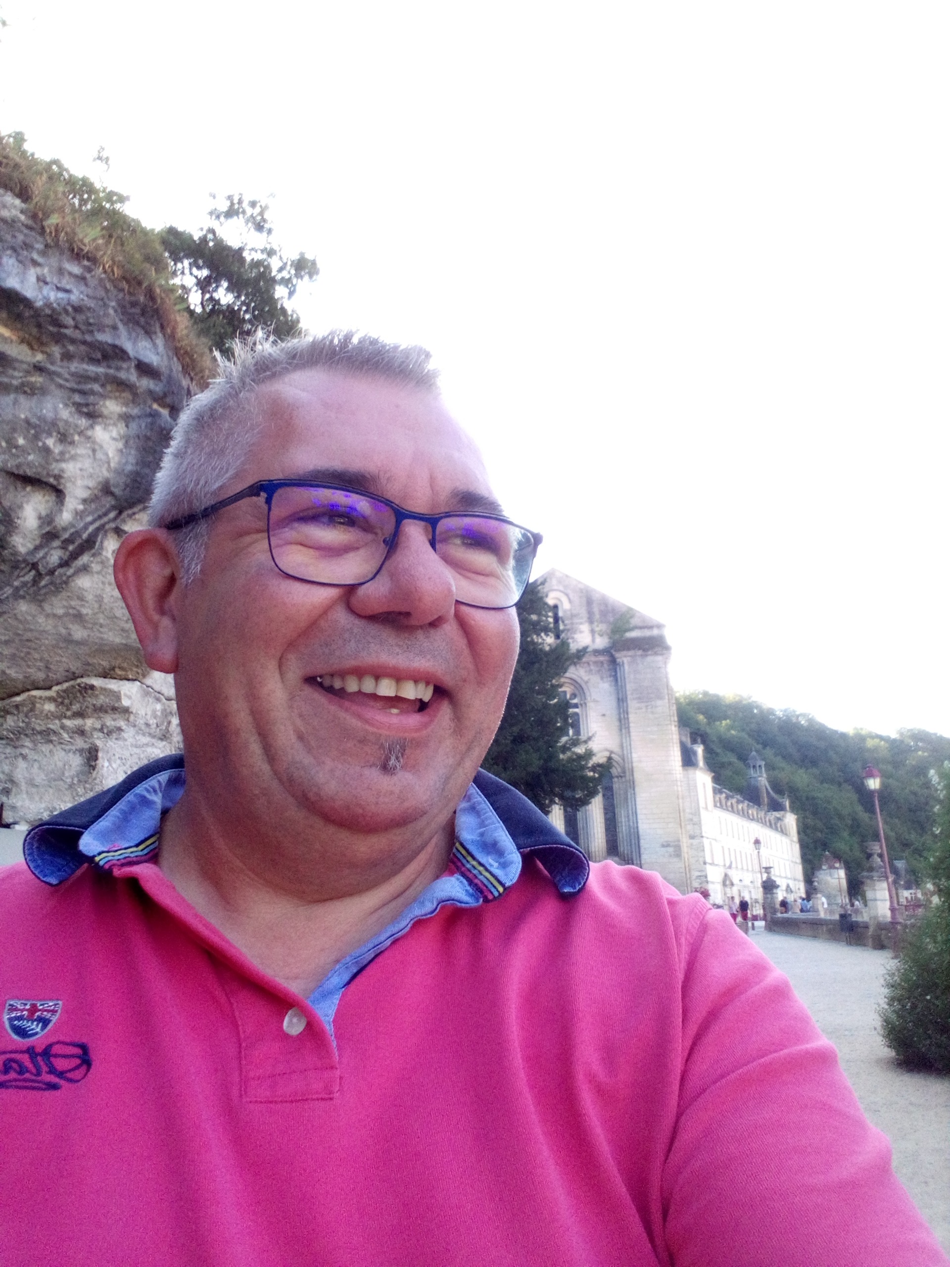 Foued - Montigny - Cher | Rencontre gay