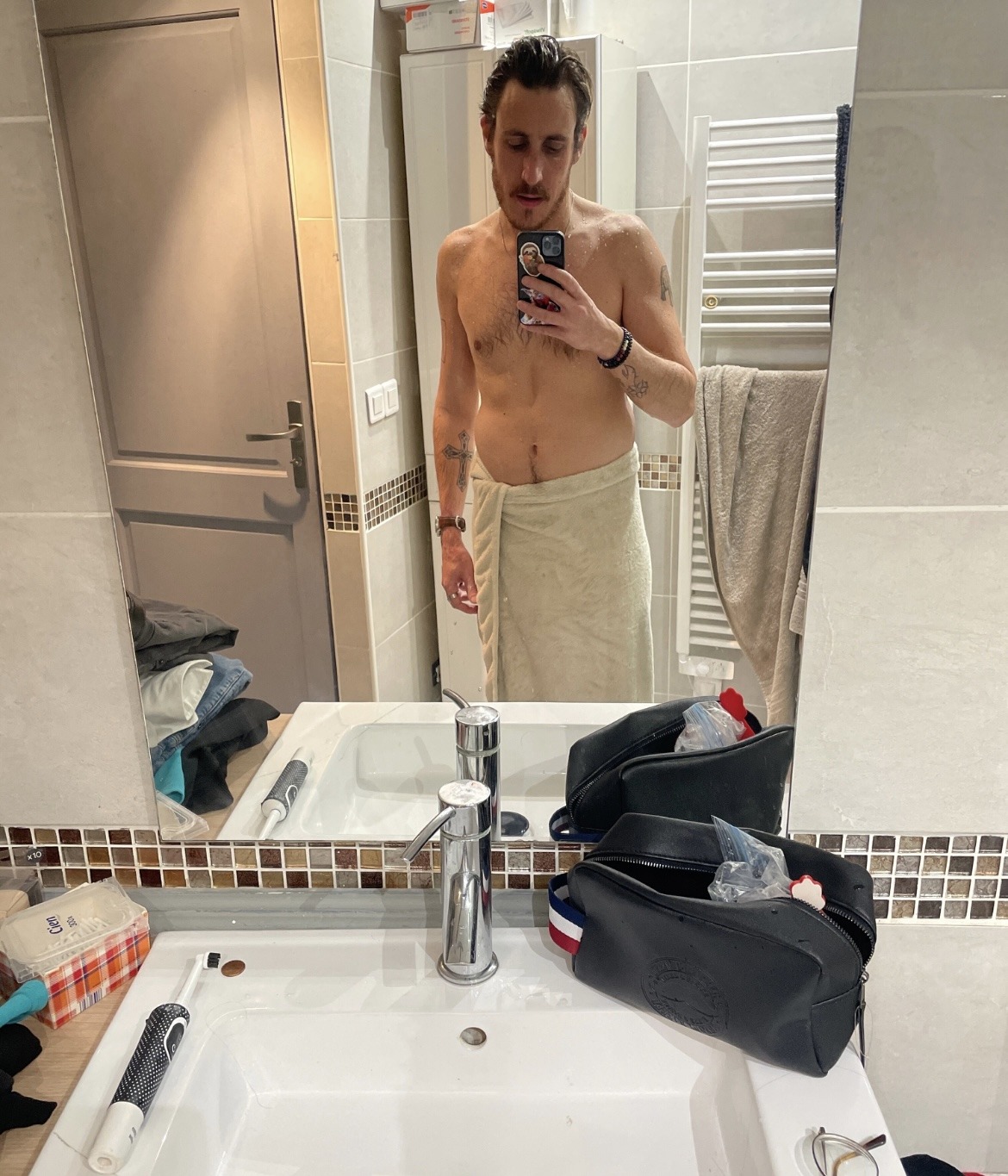 Carmelo - Saint-Pierre-les-Bois - Cher | Rencontre gay