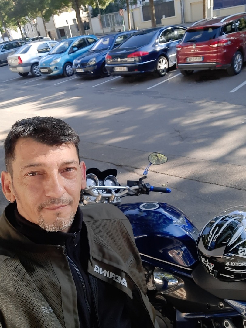Olan - Saint-Maurice-Saint-Germain - Eure-et-Loir | Rencontre gay