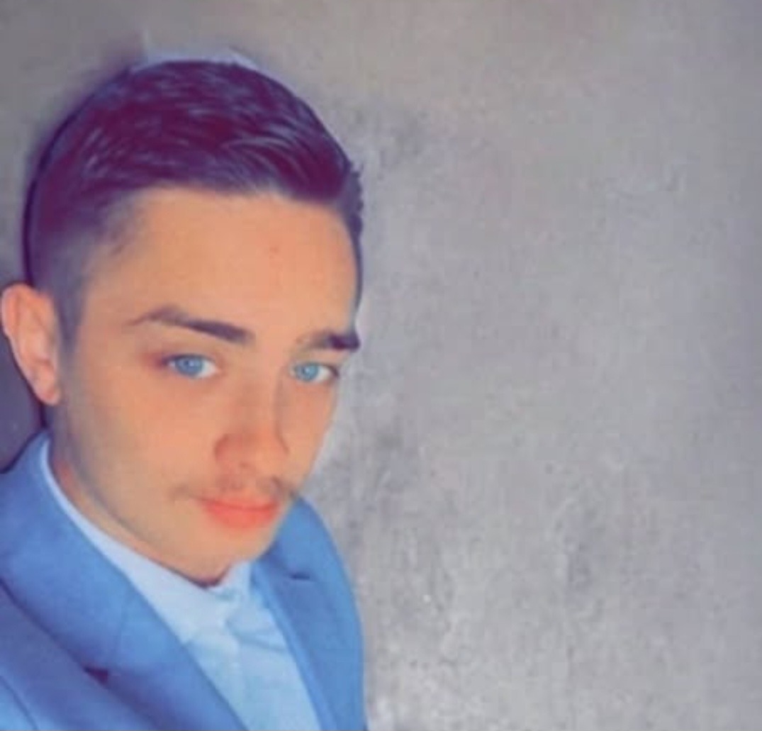 Massinissa - LaRiche - Indre-et-Loire | Rencontre gay